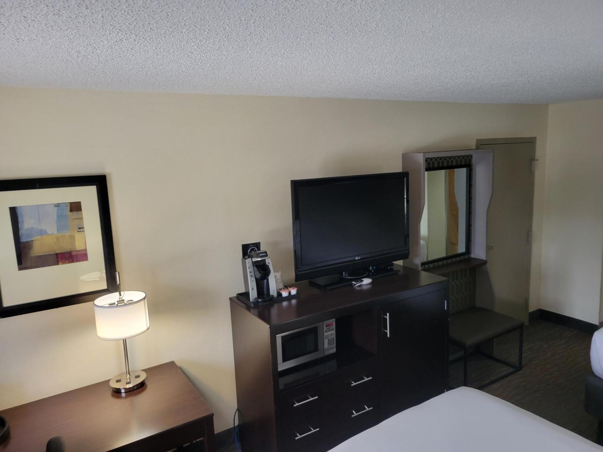 Holiday Inn Hotel Atlanta-Northlake, A Full Service Hotel Tucker Exterior foto