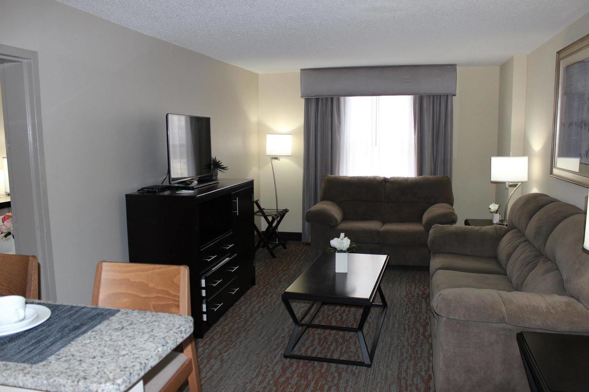 Holiday Inn Hotel Atlanta-Northlake, A Full Service Hotel Tucker Exterior foto